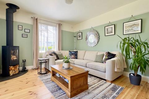 Velland Vell Lane, Delabole, PL33 9DR