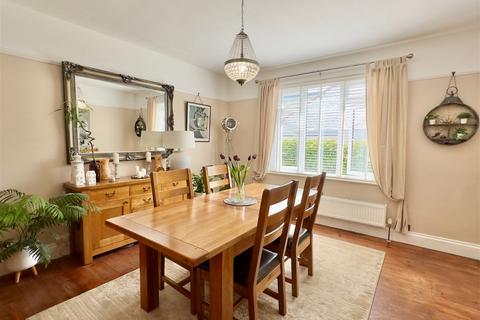Velland Vell Lane, Delabole, PL33 9DR