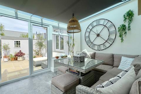 Velland Vell Lane, Delabole, PL33 9DR