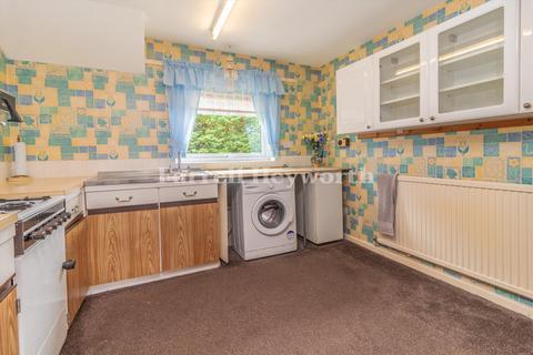 2 bedroom flat for sale, Maple Road, Preston PR3