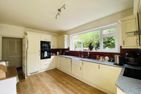 3 bedroom cottage for sale, 4 North Street, Brydekirk, Annan, DG 12 5LT