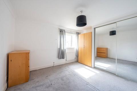 2 bedroom flat for sale, Beaufort House, Raynes Park, London, SW20