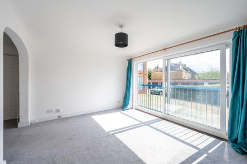 2 bedroom flat for sale, Beaufort House, Raynes Park, London, SW20
