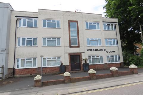 2 bedroom flat to rent, Ashley Road, Poole BH14