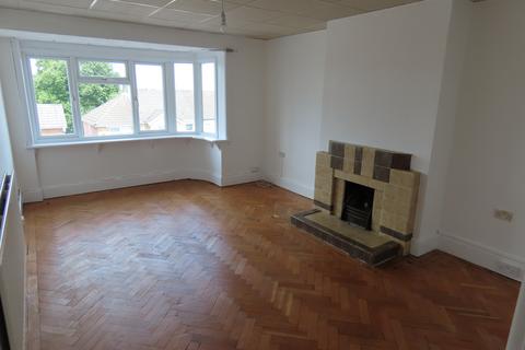 2 bedroom flat to rent, Ashley Road, Poole BH14