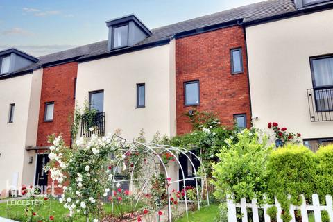 4 bedroom terraced house for sale, Mckay Avenue, Leicester