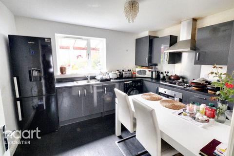 4 bedroom terraced house for sale, Mckay Avenue, Leicester