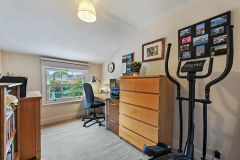46 Warwick Road, Sutton, SM1 4AP