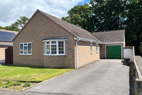 Thetchers Close, New Milton, Hampshire, BH25