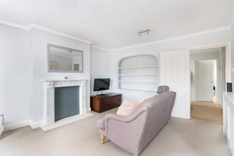 2 bedroom flat to rent, Sinclair Road, Hammersmith W14