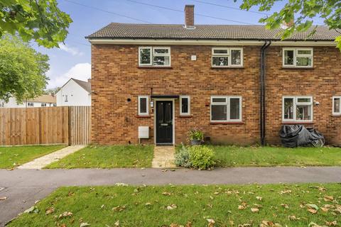 3 bedroom semi-detached house for sale, Spreckley Close, Henlow, SG16