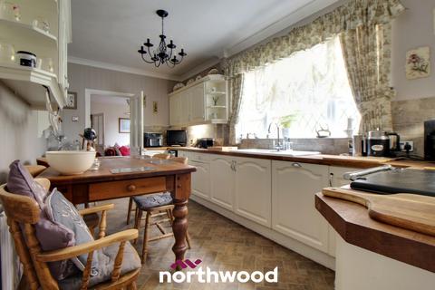19 Field Road, Thorne, Doncaster, DN8 4AG