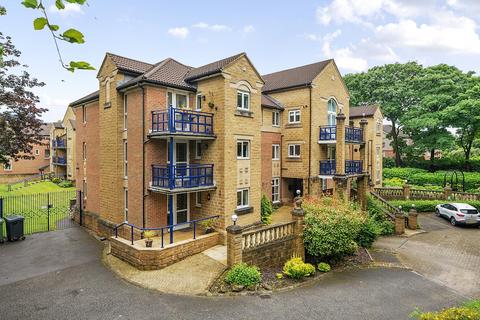 2 bedroom flat for sale, The Highlands, Leeds LS17