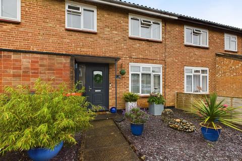 3 bedroom terraced house for sale, Loxwood Walk, Crawley RH11