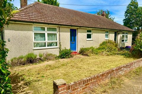 2 bedroom semi-detached bungalow for sale, 56 St. Marys Close, Trimley St. Mary, Felixstowe, Suffolk, IP11 0TX