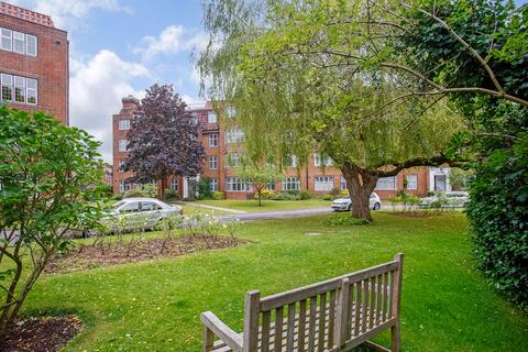 3 bedroom apartment for sale, Portsmouth Road, Putney, London, SW15