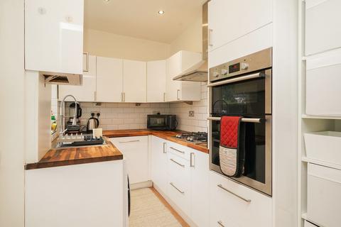 52 Tyzack Road, Sheffield, S8 0GL