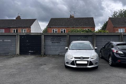 Garage for sale, Garages 7, 8, 9, 10, 11, 12 Wall Street, Gainsborough, Lincolnshire, DN21 1HZ