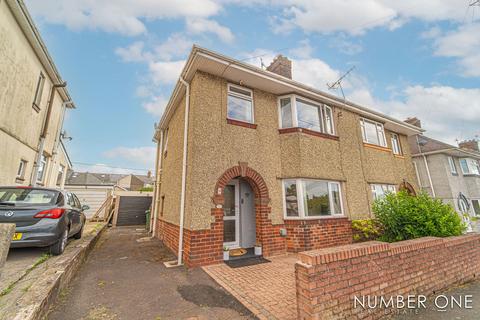 3 bedroom semi-detached house for sale, Clairwain, New Inn, NP4