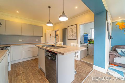 9 Clairwain, New Inn, Pontypool, NP4 0QA