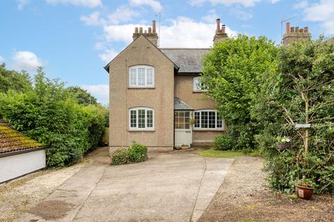 3 bedroom semi-detached house for sale, Pondside, Hitchin SG4