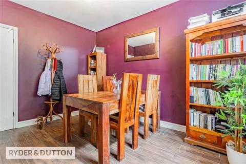 125 Delph Lane, Delph, Oldham, OL3 5UT