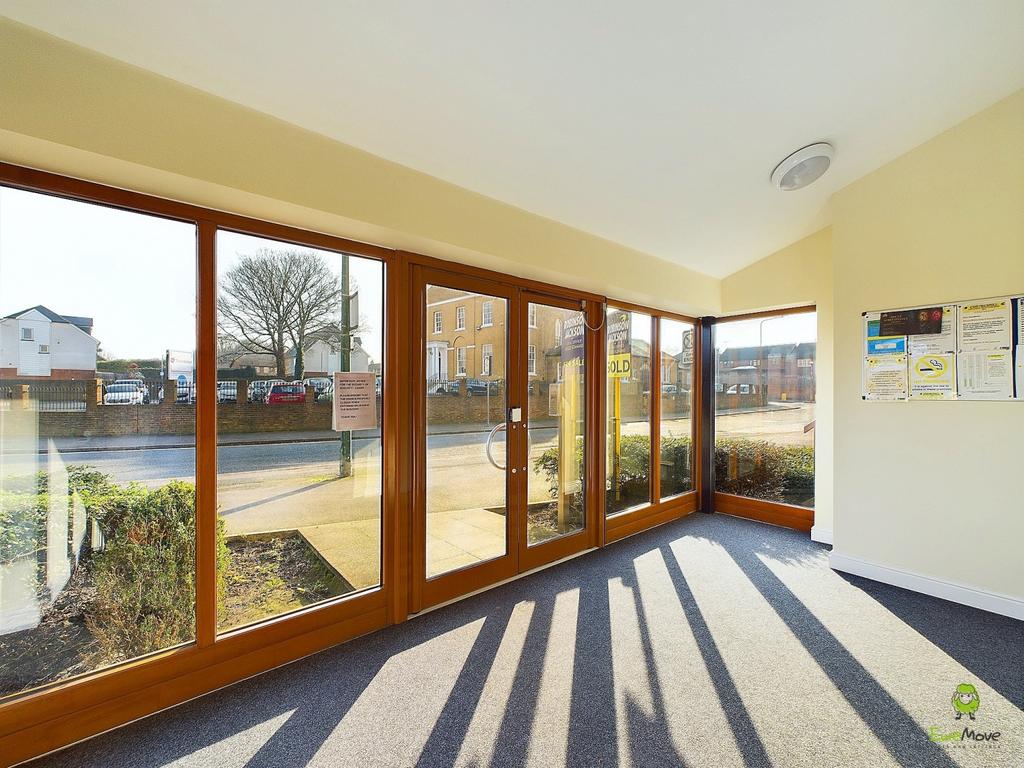 Presented by Nicoleta at Ewe Move Bexleyheath and