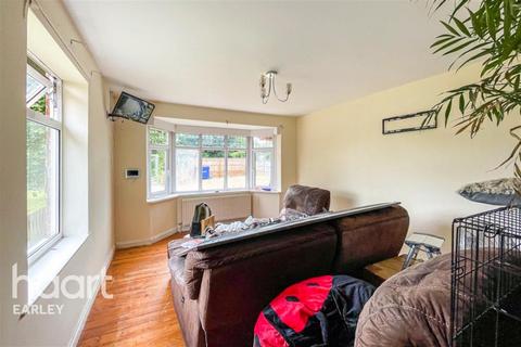 4 bedroom bungalow to rent, Hollow Lane, Shinfield, RG2 9BT