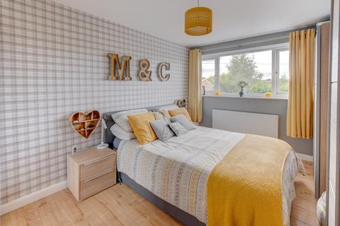 14 Bourne Avenue, Catshill, Bromsgrove, B61 0NZ
