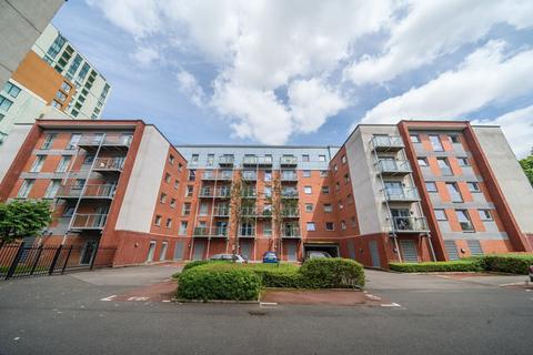 2 bedroom apartment for sale, Elmira Way, Salford