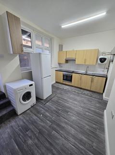 1 bedroom flat to rent, London IG2