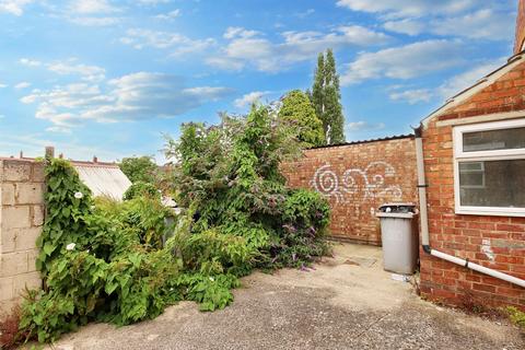 11 Cambridge Street, Kettering, NN16 8NY