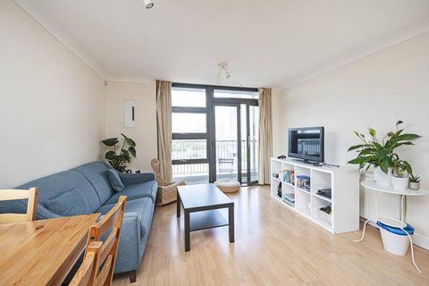 2 bedroom flat for sale, London E3