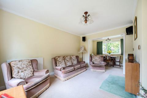 3 bedroom detached bungalow for sale, Meadowside, Launceston