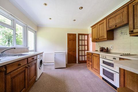 3 bedroom detached bungalow for sale, Meadowside, Launceston