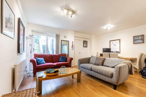 1 bedroom flat to rent, Barons Court Road, Barons Court, London, W14