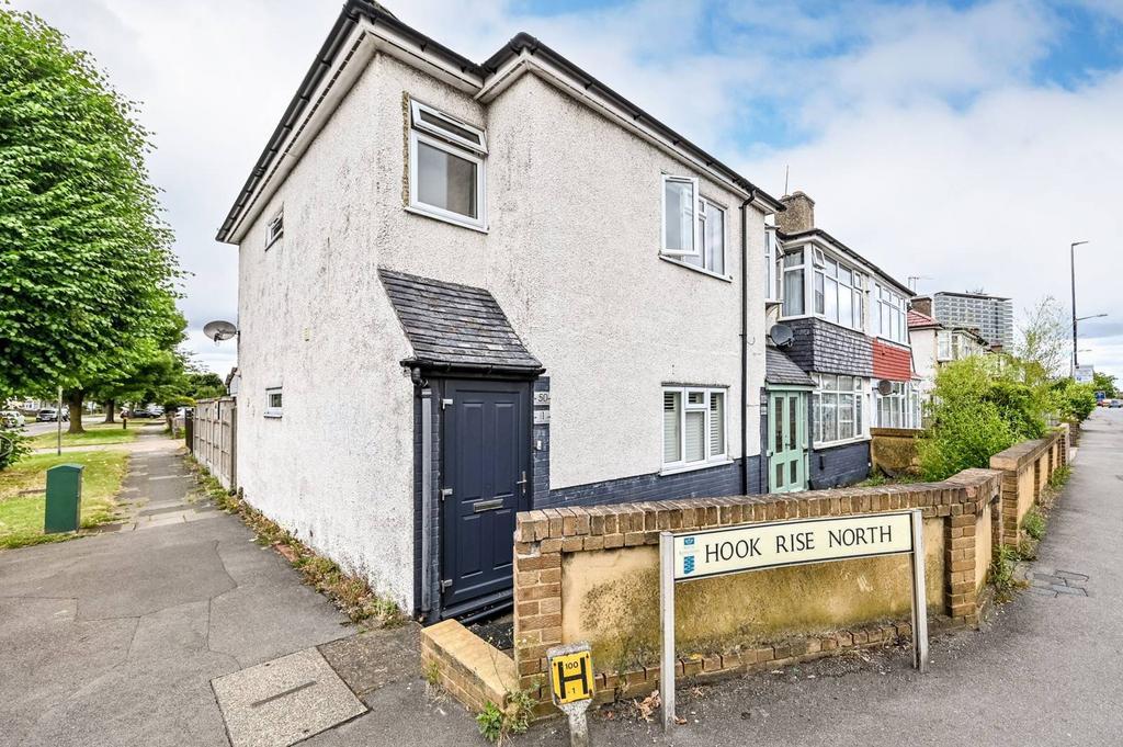 Hook Rise North, Tolworth, Surbiton, KT6 2 bed flat for sale £400,000