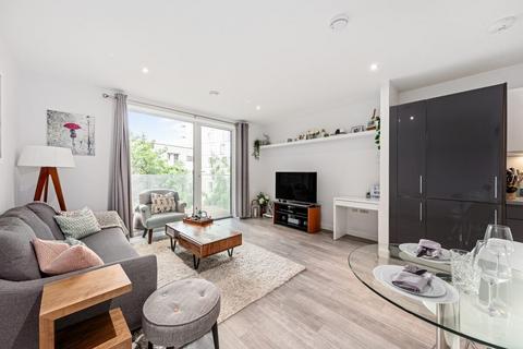 1 bedroom apartment for sale, Chandlers Avenue Greenwich SE10