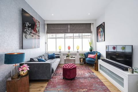 3 bedroom terraced house to rent, Virginia Road, Shoreditch, London, E2