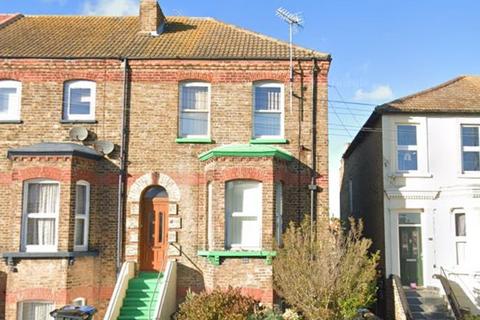 5 bedroom end of terrace house for sale, 90 Canterbury Road, Margate, Kent, CT9 5DF