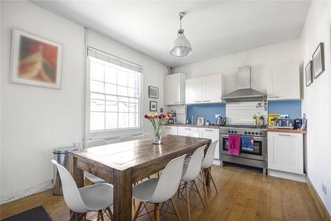 2 bedroom flat for sale, Odger Street, London, SW11