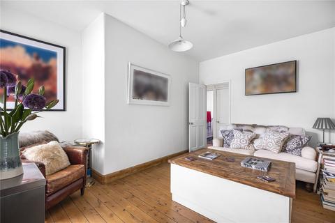 2 bedroom flat for sale, Odger Street, London, SW11