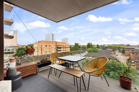 2 bedroom apartment for sale, Moulding Lane Deptford SE14