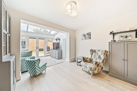 1 Greenland Mews, London, SE8 5JN