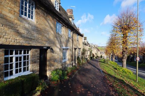 2 bedroom cottage to rent, The Hill, Burford, Oxfordshire