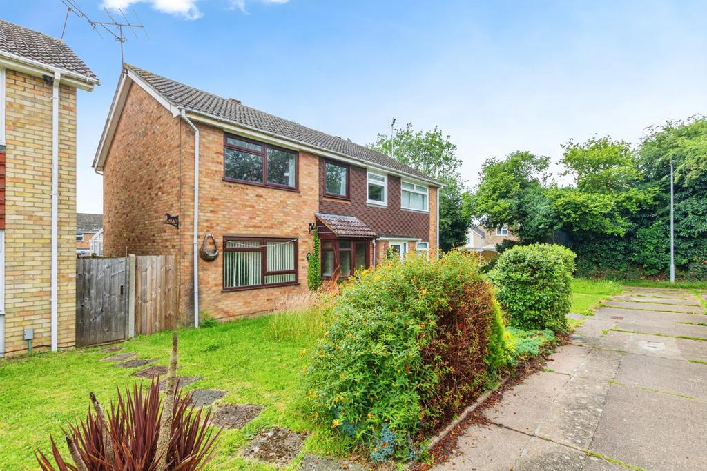 St. Joseph Road, Colchester, CO4 3 bed semi-detached house for sale - £ ...