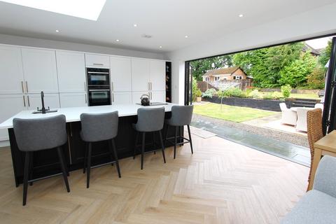 2 Cedar Crescent, Kidderminster, DY11 6AQ