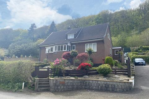 3 bedroom detached bungalow to rent, Birdwood House, 74 Ludlow Road, Church Stretton, Shropshire, SY6 6AD