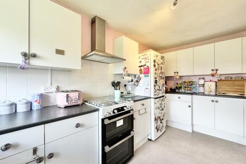 2 bedroom maisonette for sale, Sutton Close, Tring HP23