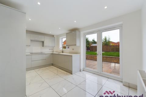 4 bedroom detached house for sale, Bleasdale Road, Crewe, CW1